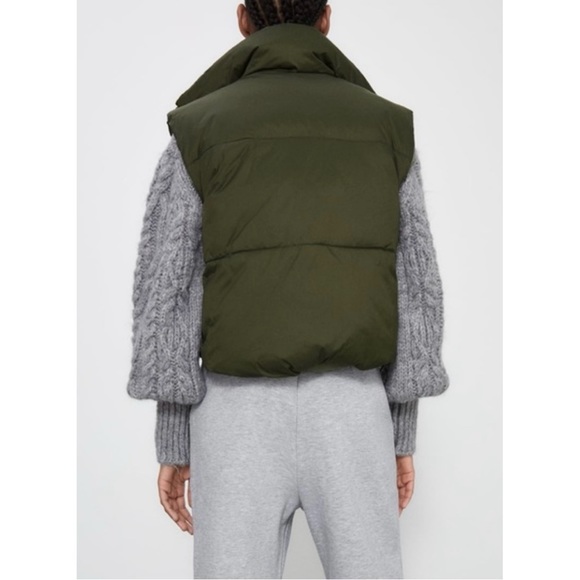 ZARA REVERSIBLE CROPPED PUFFER VEST - Picture 9 of 16